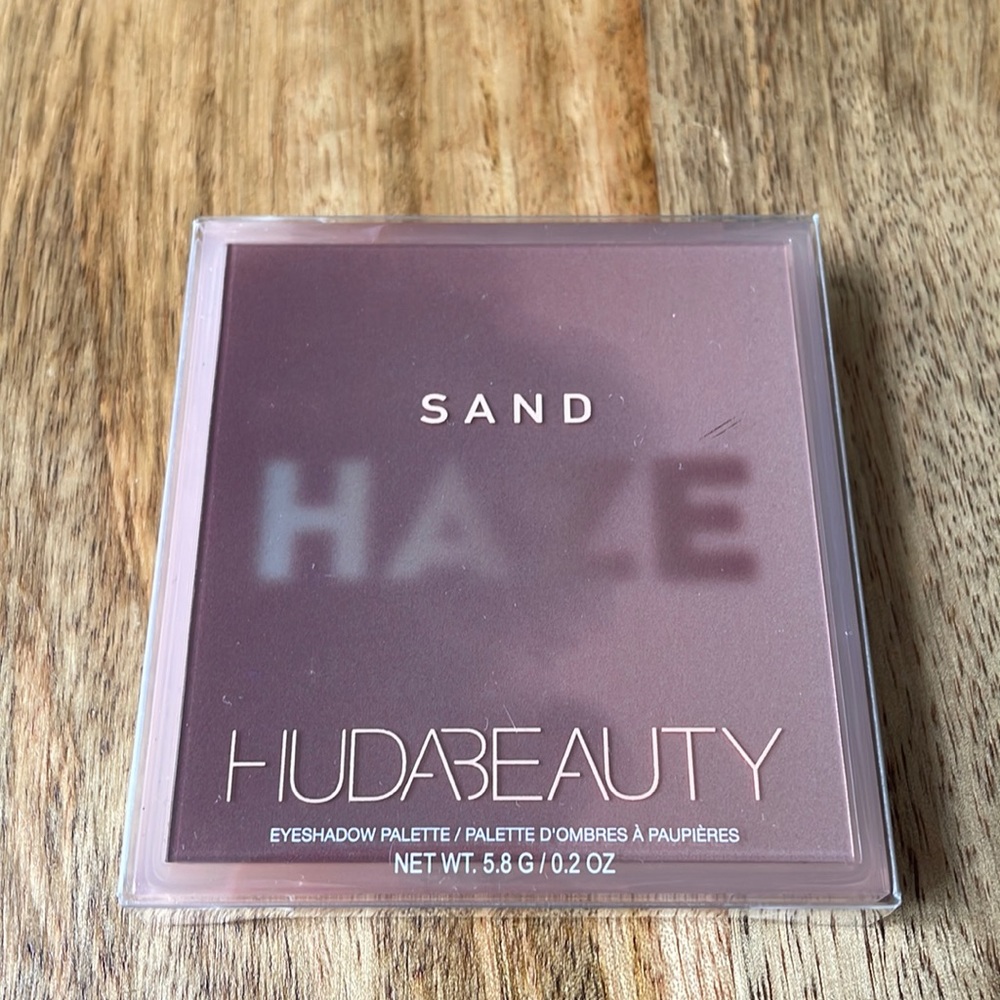 HUDA Beauty Sand Haze Obsessions Eyeshadow Palette